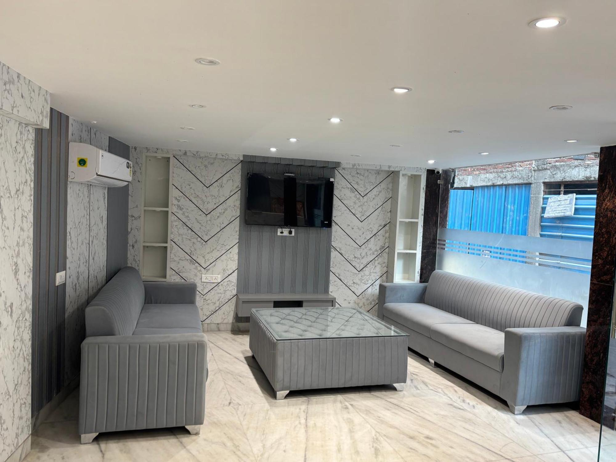 Hotel C G International 2 Minuit Walkable New Delhi Railway Station & Connaught Palace ניו דלהי מראה חיצוני תמונה