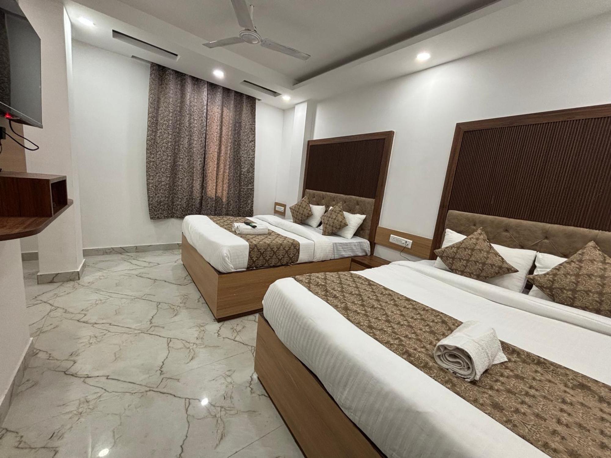Hotel C G International 2 Minuit Walkable New Delhi Railway Station & Connaught Palace ניו דלהי מראה חיצוני תמונה