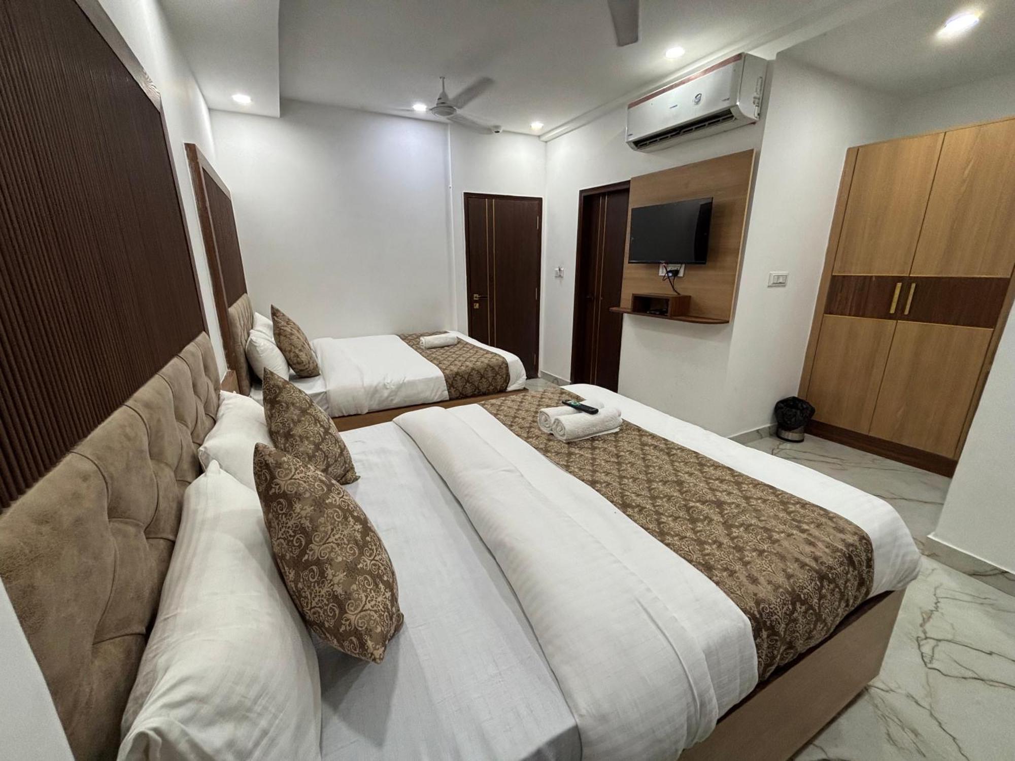 Hotel C G International 2 Minuit Walkable New Delhi Railway Station & Connaught Palace ניו דלהי מראה חיצוני תמונה