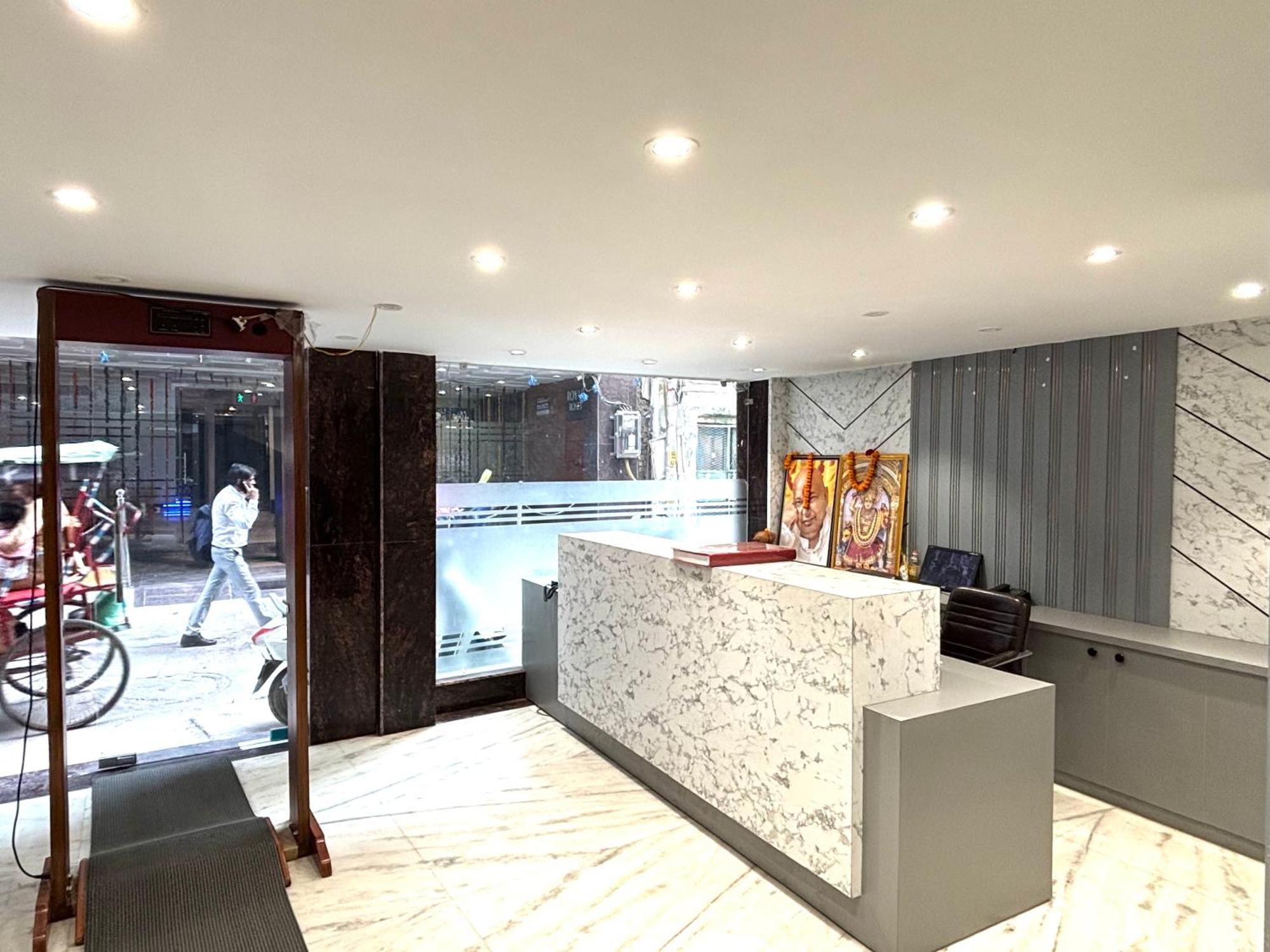 Hotel C G International 2 Minuit Walkable New Delhi Railway Station & Connaught Palace ניו דלהי מראה חיצוני תמונה