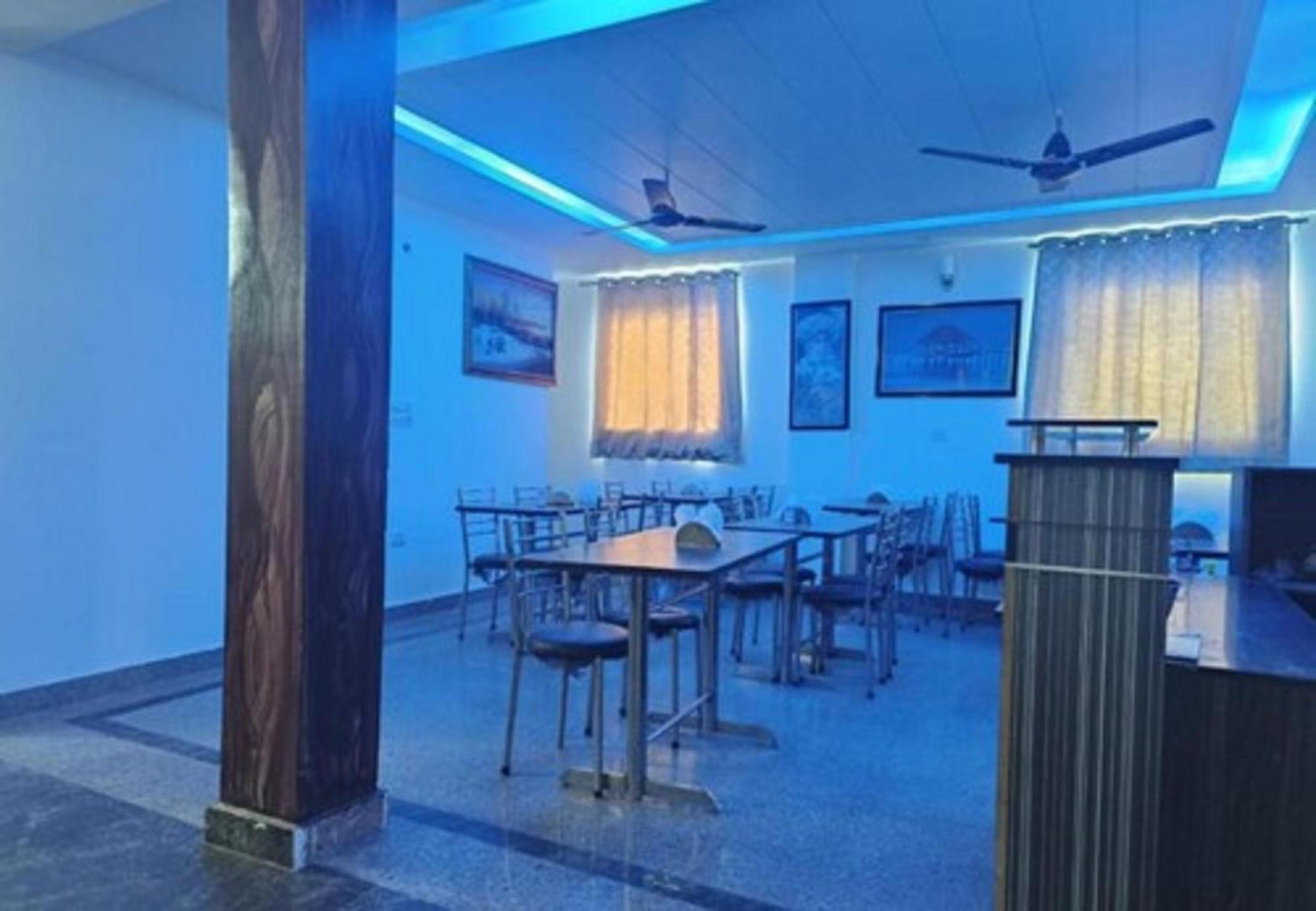 Hotel C G International 2 Minuit Walkable New Delhi Railway Station & Connaught Palace ניו דלהי מראה חיצוני תמונה
